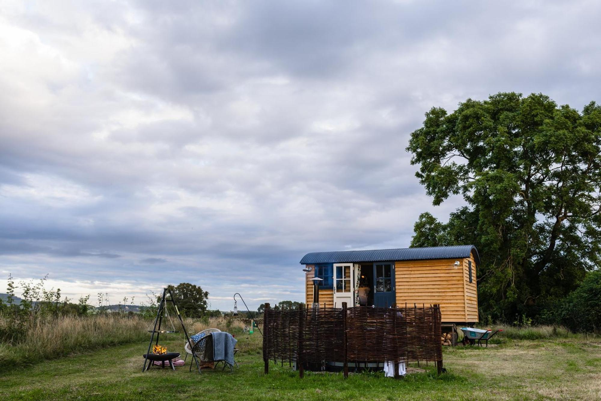 Toadland Shepherd Huts Durham Exterior foto